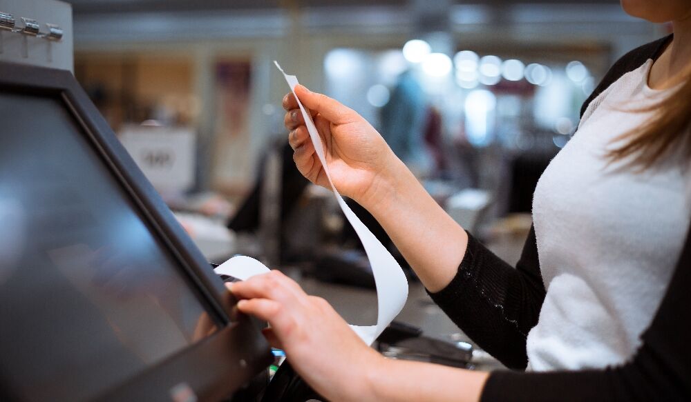 Titelbild - Kassierer / Servicekraft Reinigung (m/w/d)